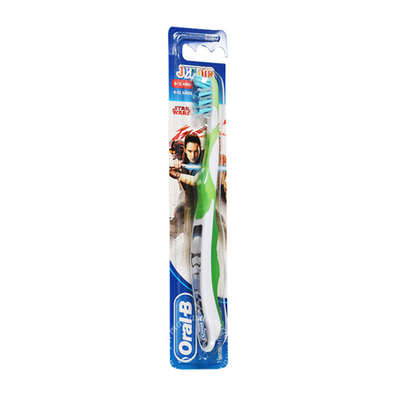 Oralb man star wars spazzolino manuale 6-12 years